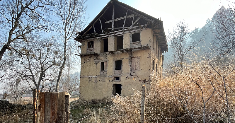 A Ruin that was once the Abode of a Happy Kashmiri Hindu Family