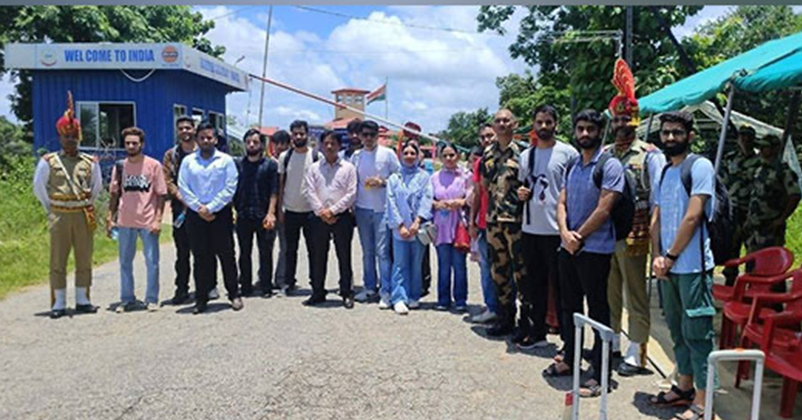  3,500 Kashmiri students from Bangladesh