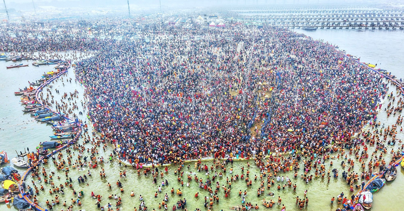 Over 3.61 Crore Take Holy Dip at MahaKumbh; Pilgrims Cross 19.94 Crore Mark, Stampede Reported, Casualties Feared Over 3.61 Crore Take Holy Dip at MahaKumbh; Pilgrims Cross 19.94 Crore Mark, Stampede Reported, Casualties Feared