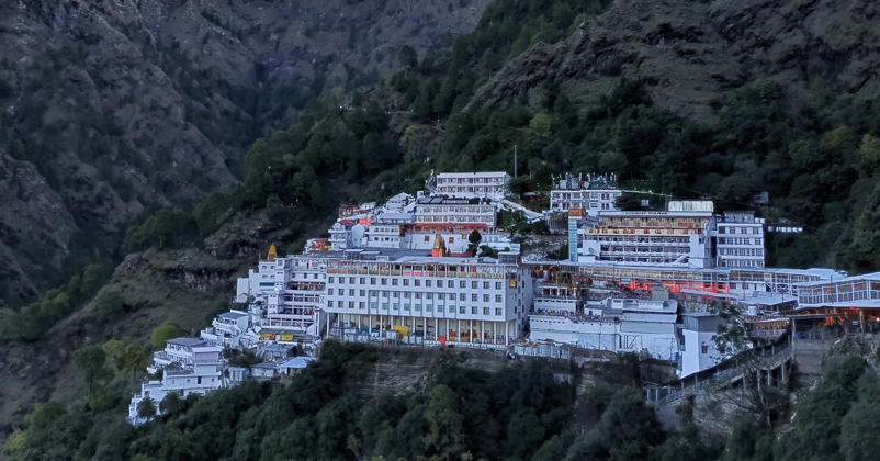 Shri Mata Vaishno Devi Yatra to remain suspended from October 5 to 7 due to bad Weather