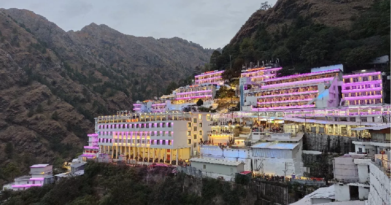 Mata Vaishno Devi Yatra resumes after 22 day suspension Mata Vaishno Devi Yatra resumes after 22 day suspension