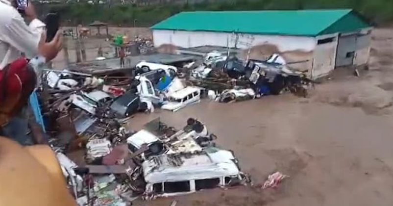 10 Killed in Flash Floods in Rajouri and Poonch 10 Killed in Flash Floods in Rajouri and Poonch