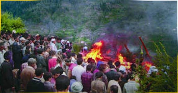 1-2 अगस्त, 2000 : जब आतंकियों ने अमरनाथ कैंप और डोडा के 2 हिंदू गांवों में हमला कर, 100 से ज्यादा बेगुनाहों का किया नरसंहार