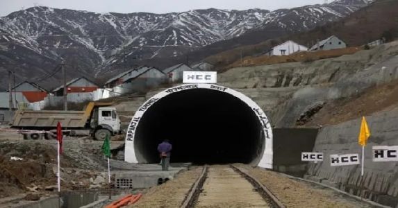 J&K : 2 स्टेशन को आपस में जोड़ने वाली बनिहाल-कटरा रेलवे लिंक का काम पूरा
