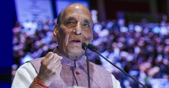 #OperationSindoor : 'इस बार ओपनिंग हमारी नेवी करेगी...' ; पाकिस्तान को रक्षामंत्री राजनाथ सिंह की चेतावनी